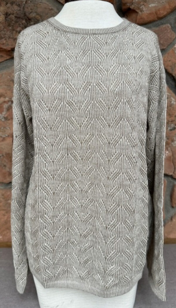 100% baby alpaca Kero Sweater in natural white/beige knit design